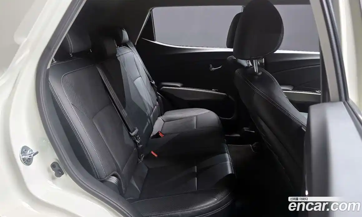 SsangYong TIBOLI 2016 1.6 Автомат в Москве № 1242043, фото 12