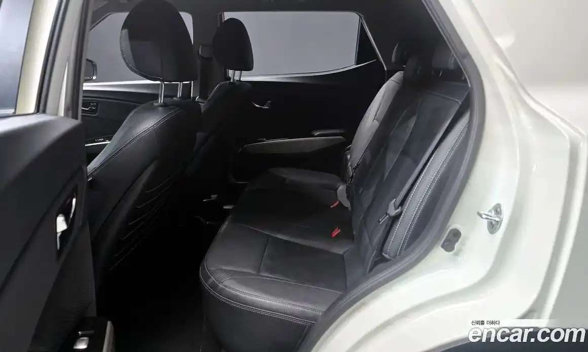 SsangYong TIBOLI 2016 1.6 Автомат в Москве № 1242043, фото 13