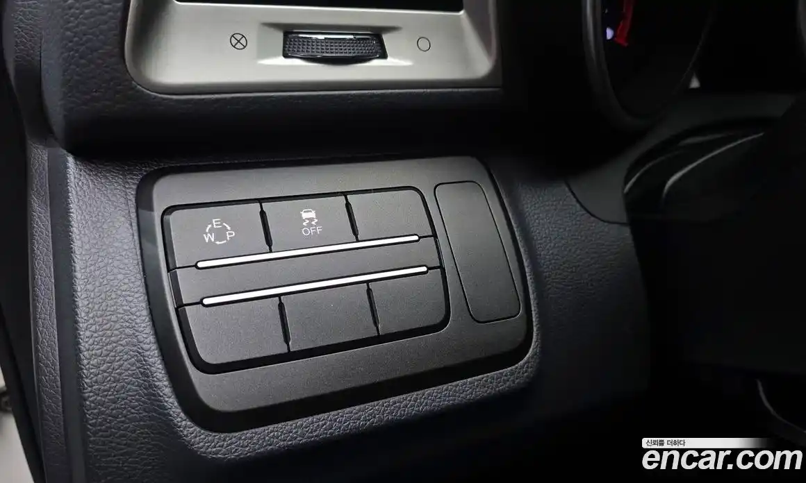 SsangYong TIBOLI 2016 1.6 Автомат в Москве № 1242043, фото 17