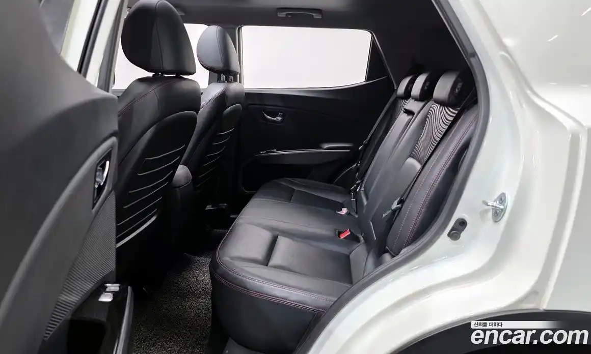 SsangYong TIBOLI 2016 1.6 Автомат в Москве № 1242081, фото 12