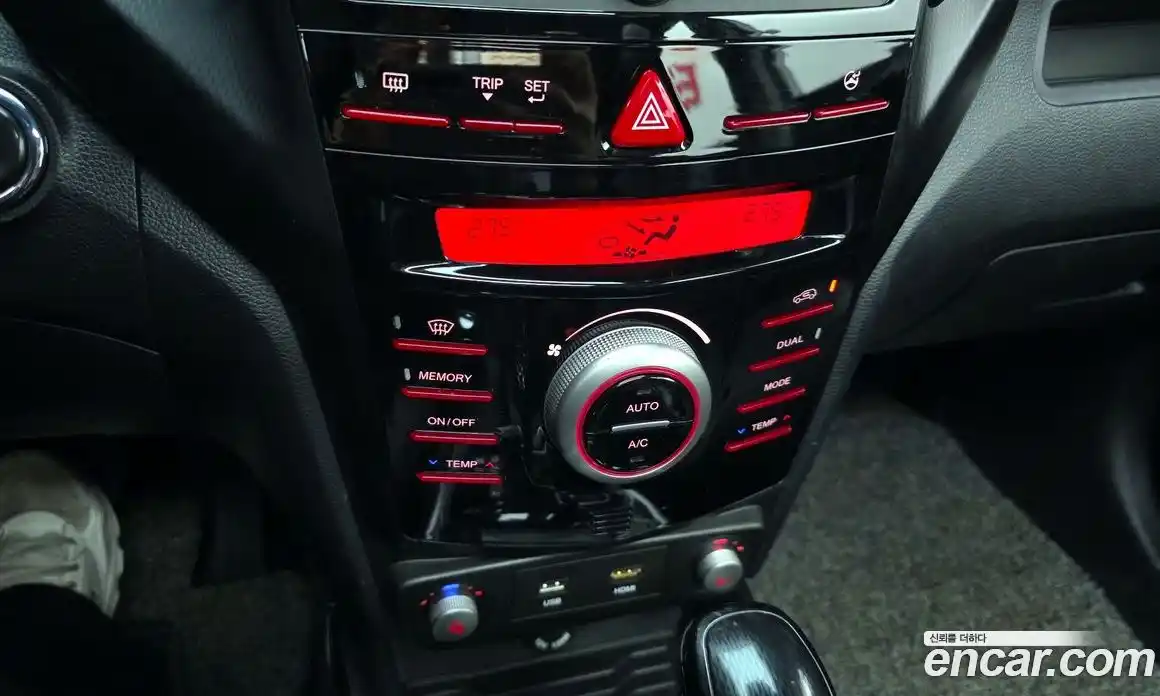 SsangYong TIBOLI 2016 1.6 Автомат в Москве № 1242081, фото 16