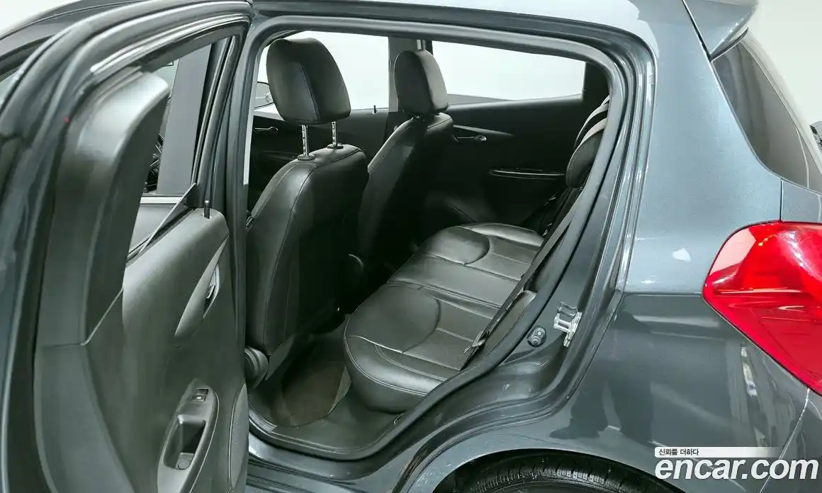 Chevrolet Spark 2017 1.0 Автомат в Москве № 1242310, фото 11