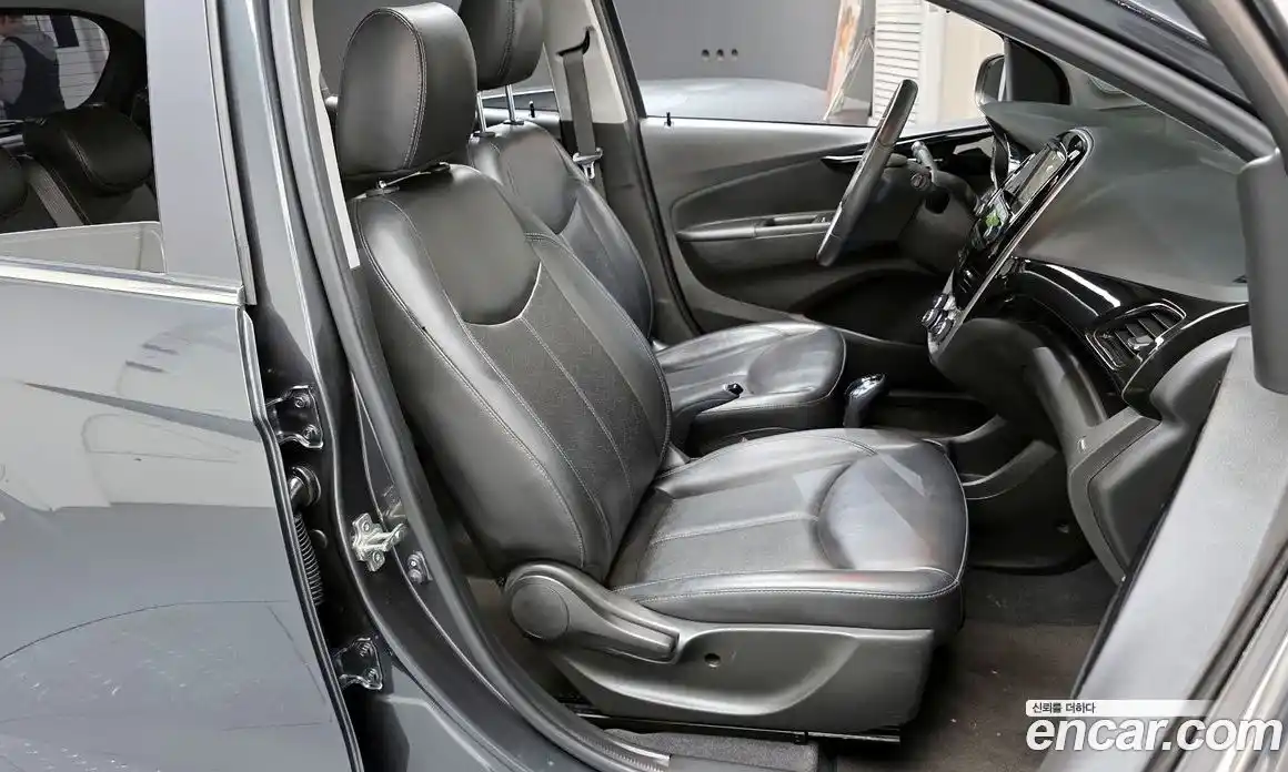 Chevrolet Spark 2017 1.0 Автомат в Москве № 1242310, фото 12