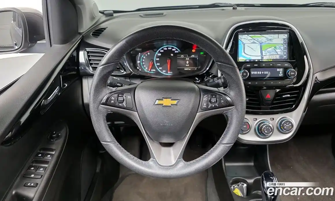 Chevrolet Spark 2017 1.0 Автомат в Москве № 1242310, фото 13