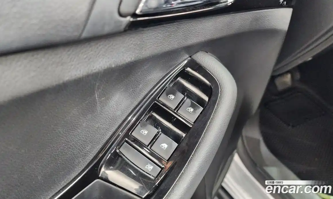 Chevrolet Orlando 2015 2.0 Автомат в Москве № 1242350, фото 19