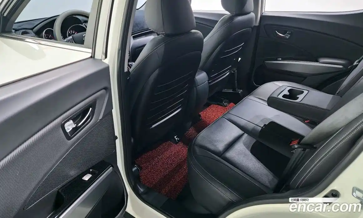 SsangYong TIBOLI 2018 1.6 гидро в Москве № 33204, фото 11