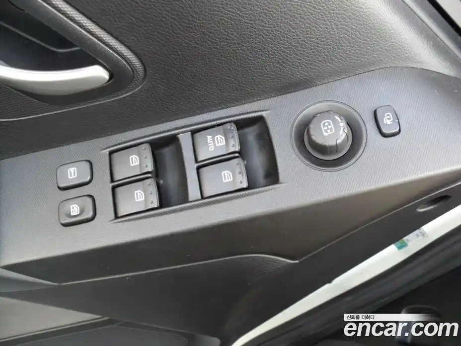 SsangYong Korando 2013 2.0 Автомат в Москве № 756781, фото 14