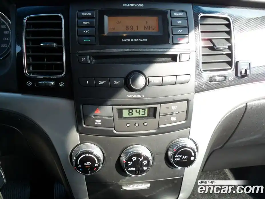 SsangYong Korando 2013 2.0 Автомат в Москве № 756781, фото 16