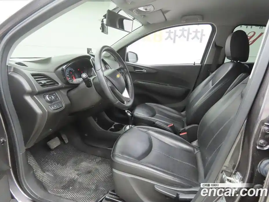 Chevrolet Spark 2016 1.0 гидро в Москве, фото 5