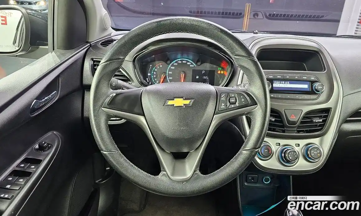 Chevrolet Spark 2016 1.0 гидро в Москве, фото 14