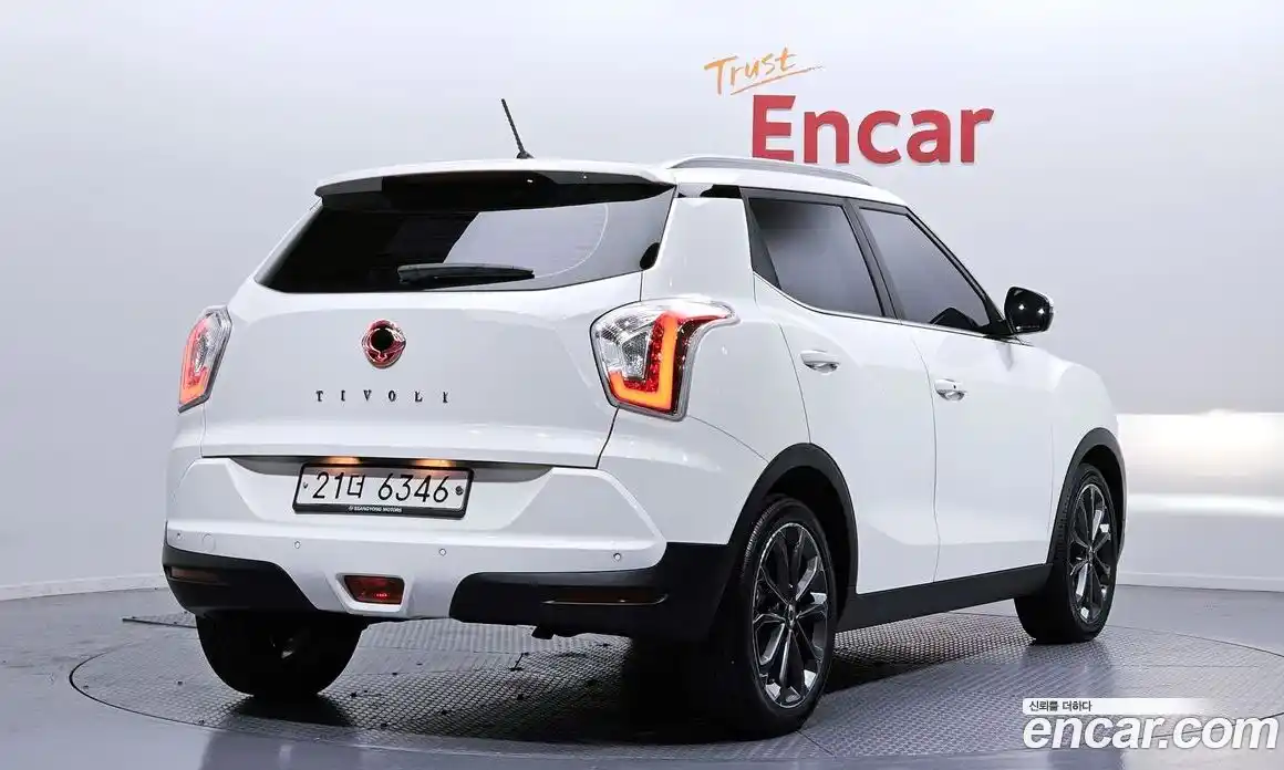 SsangYong TIBOLI 2017 1.6 Автомат в Москве № 1232002, фото 2