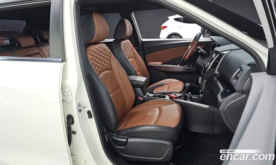 SsangYong TIBOLI 2017 1.6 Автомат в Москве № 1232002, фото 10