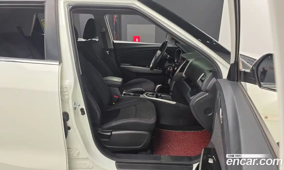 SsangYong TIBOLI 2017 1.6 гидро в Москве № 1232025, фото 11