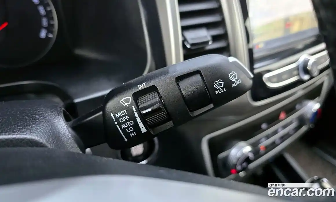 SsangYong Rexton 2018 2.2 Автомат в Москве № 1232078, фото 19