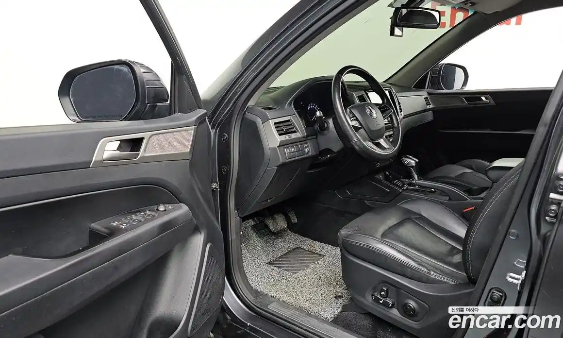 SsangYong Rexton 2019 2.2 Автомат в Москве № 1232119, фото 11
