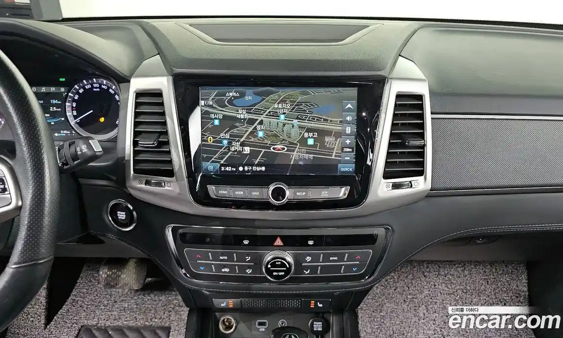 SsangYong Rexton 2019 2.2 Автомат в Москве № 1232119, фото 15