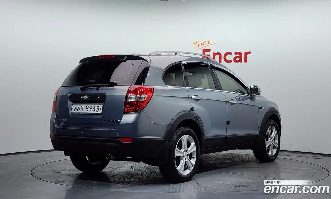 Chevrolet Captiva 2012 2.0 Автомат в Москве № 1232372, фото 2