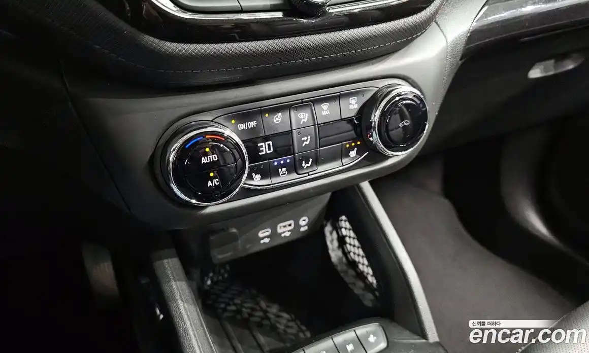 Chevrolet TrailBlazer 2020 1.3 Автомат в Москве № 1232658, фото 17