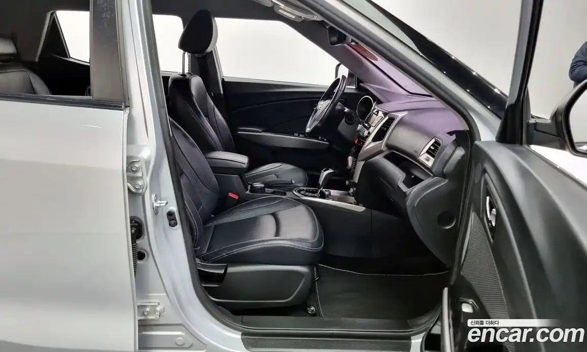 SsangYong TIBOLI 2016 1.6 гидро в Москве № 1232816, фото 10