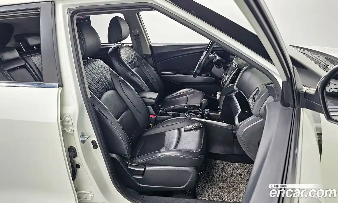 SsangYong TIBOLI 2017 1.6 гидро в Москве № 1232828, фото 12