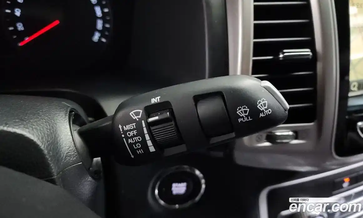 SsangYong Rexton 2018 2.2 Автомат в Москве № 1232915, фото 15