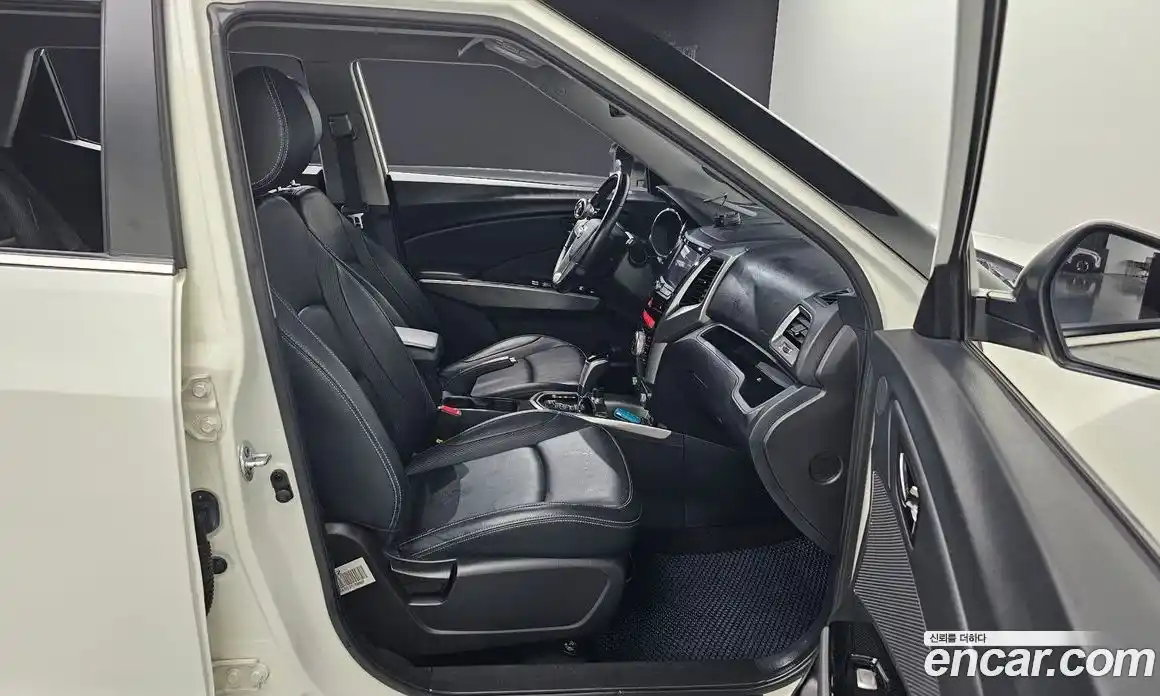 SsangYong TIBOLI 2015 1.6 гидро в Москве № 1232979, фото 12