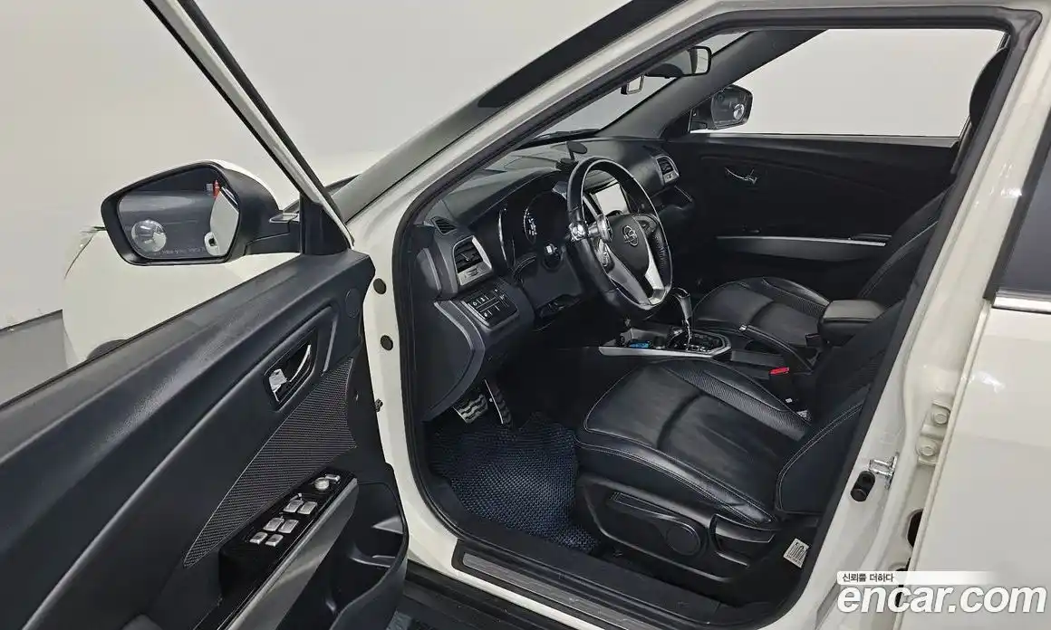 SsangYong TIBOLI 2015 1.6 гидро в Москве № 1232979, фото 10