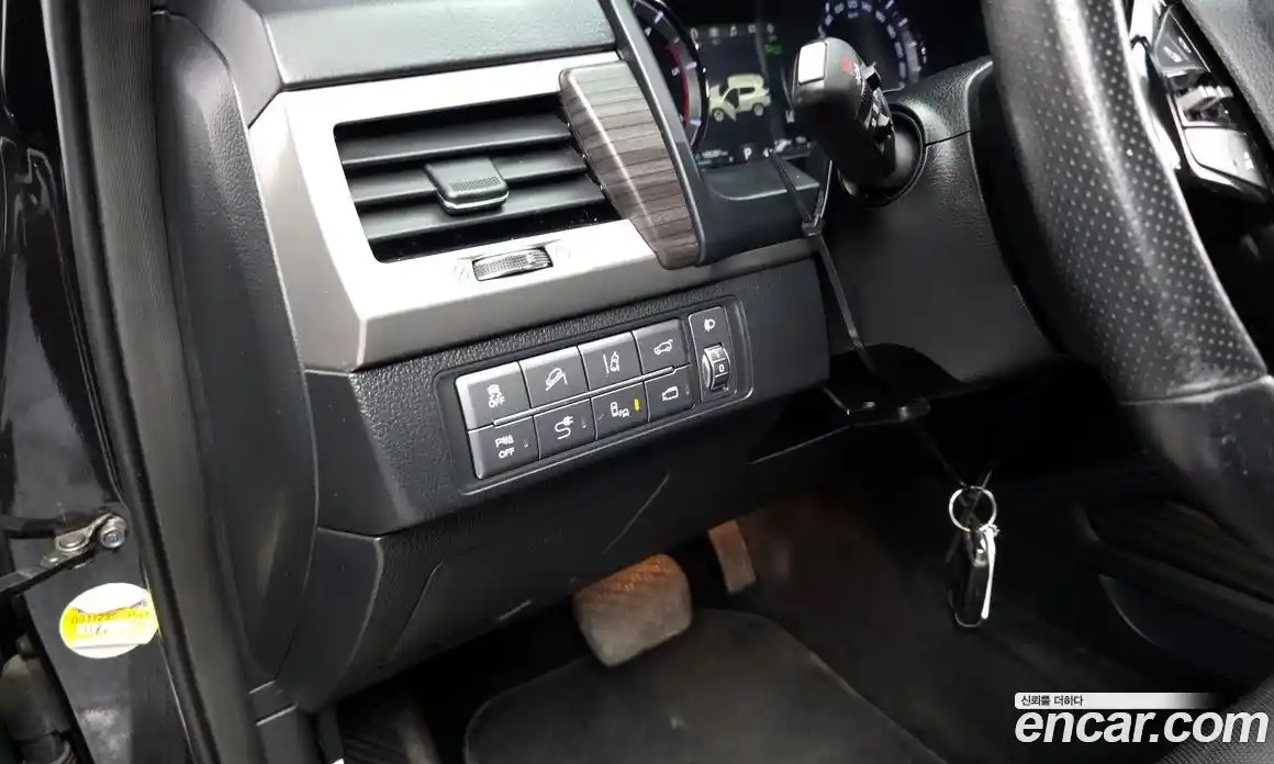 SsangYong Rexton 2017 2.2 Автомат в Москве № 1233156, фото 16