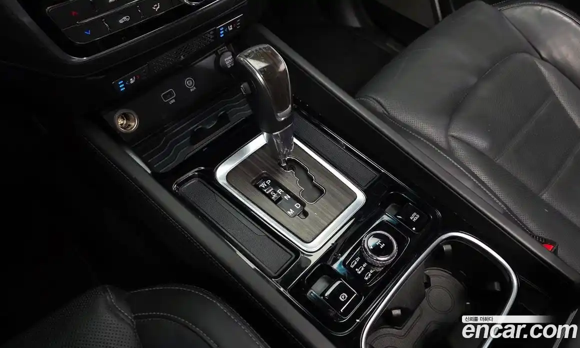 SsangYong Rexton 2017 2.2 Автомат в Москве № 1233156, фото 9