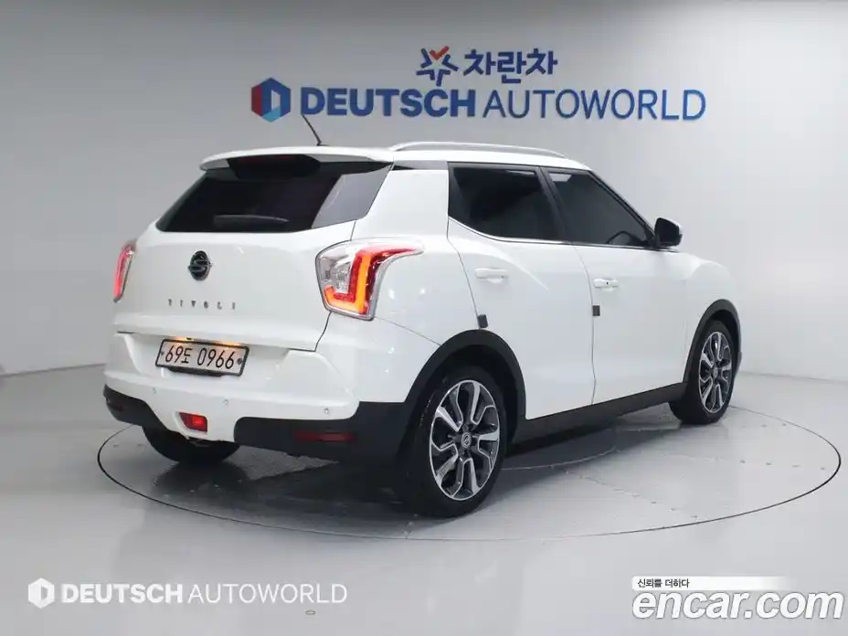 SsangYong TIBOLI 2016 1.6 гидро в Москве № 1233183, фото 2
