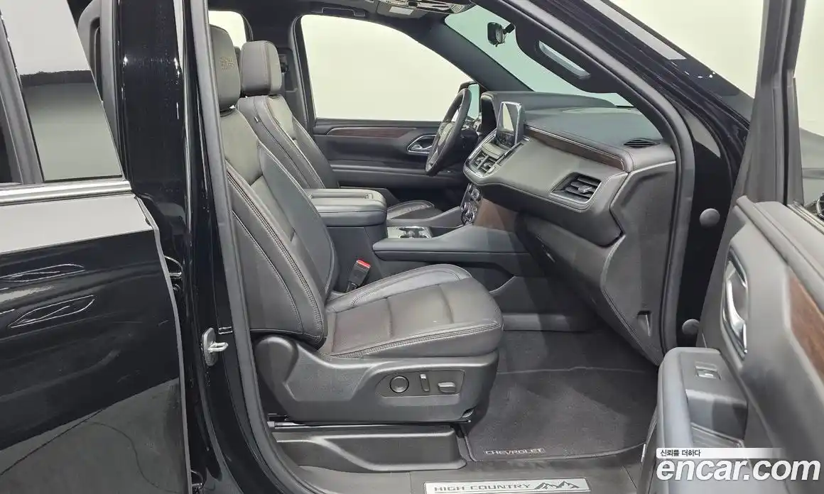 Chevrolet Tahoe 2022 6.2 Автомат в Москве № 1233574, фото 11