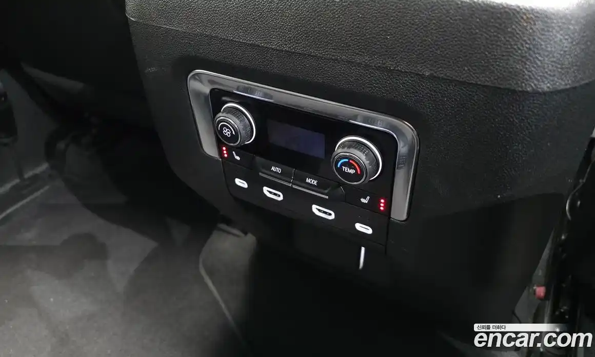 Chevrolet Tahoe 2022 6.2 Автомат в Москве № 1233574, фото 18