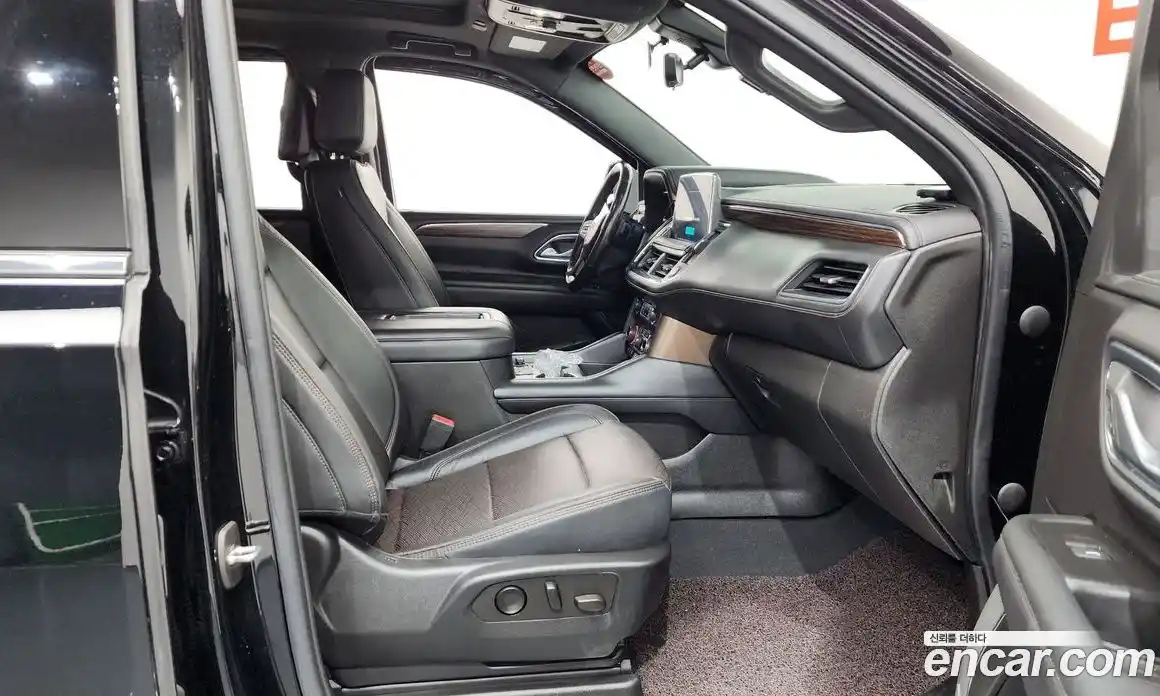 Chevrolet Tahoe 2022 6.2 Автомат в Москве № 1233641, фото 11