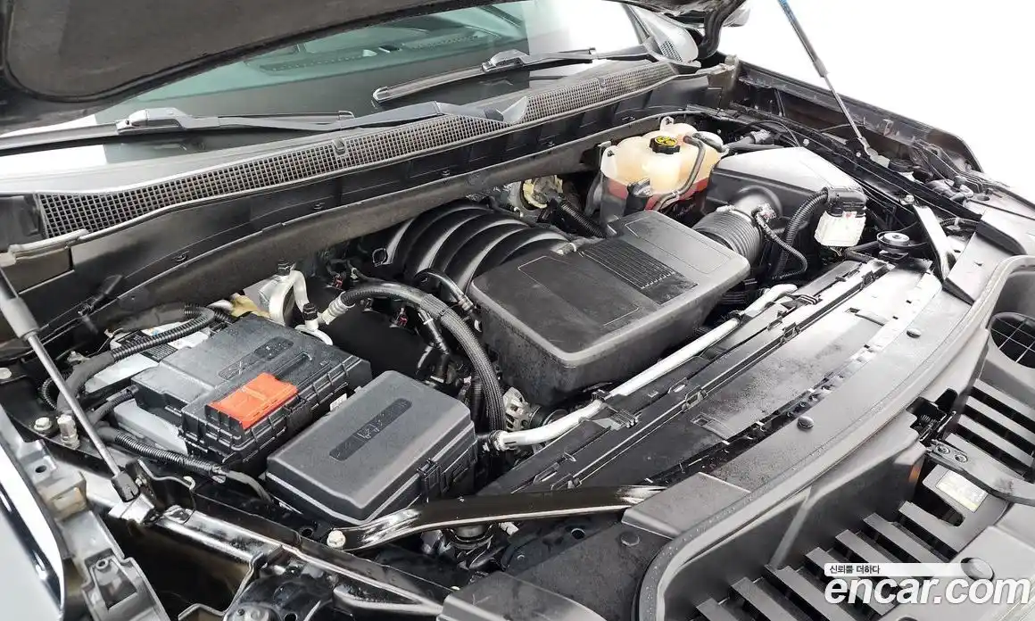 Chevrolet Tahoe 2022 6.2 Автомат в Москве № 1233641, фото 6