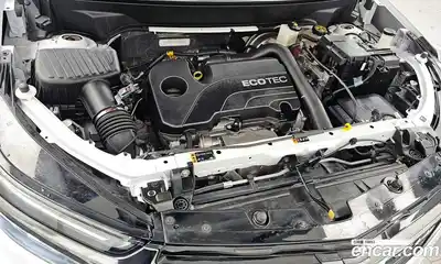 Chevrolet Equinox 2022 1.5 Автомат в Москве № 1233750, миниатюра 6