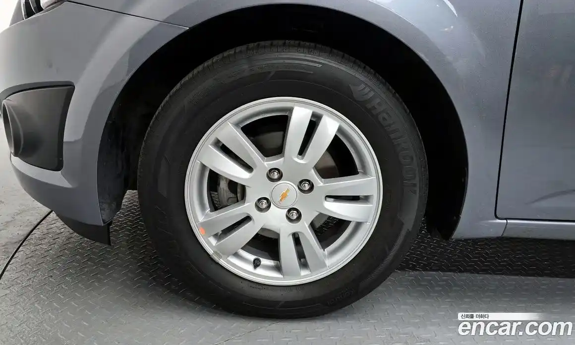 Chevrolet Aveo 2014 1.6 Автомат в Москве № 1233940, фото 5