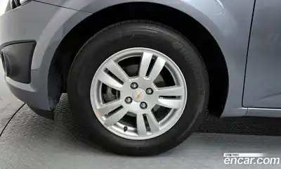 Chevrolet Aveo 2014 1.6 Автомат в Москве № 1233940, миниатюра 5