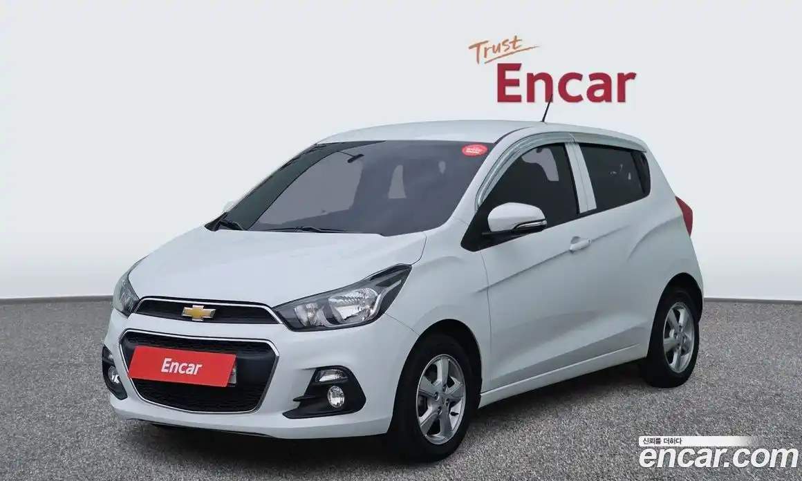Chevrolet Spark 2017 1.0 гидро в Москве, фото 1