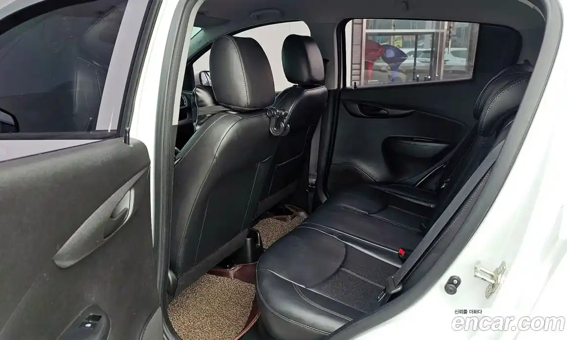 Chevrolet Spark 2017 1.0 гидро в Москве, фото 12