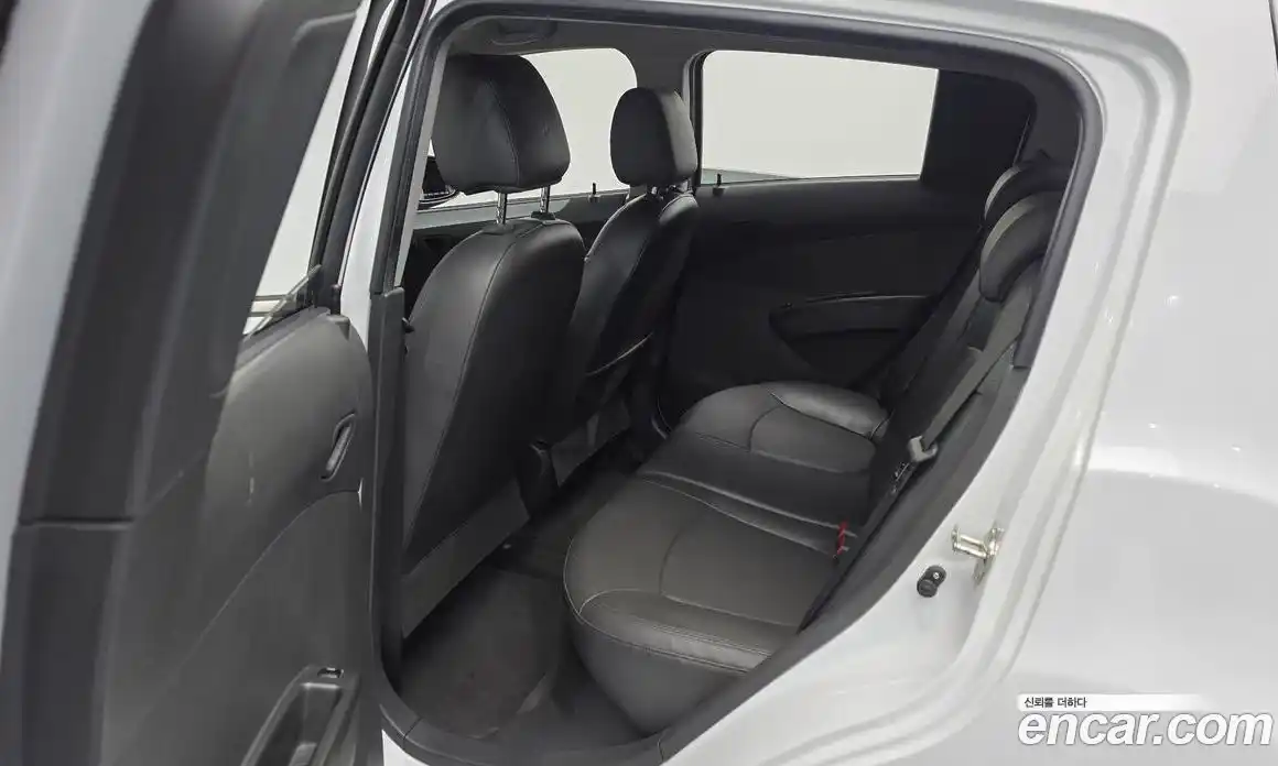 Chevrolet Spark 2014 1.0 гидро в Москве № 1233984, фото 11