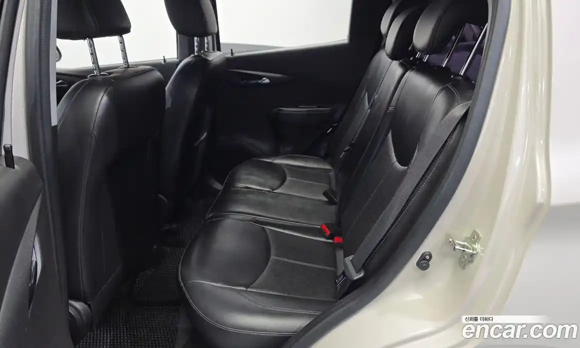 Chevrolet Spark 2016 1.0 гидро в Москве, фото 11
