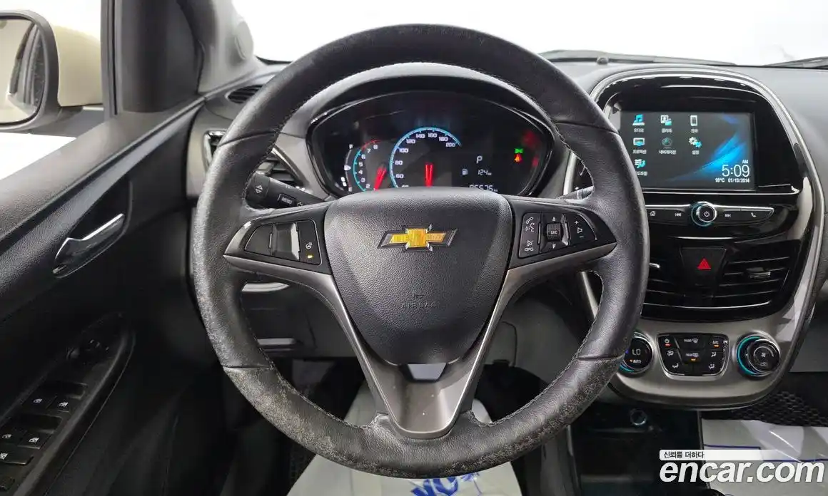 Chevrolet Spark 2016 1.0 гидро в Москве, фото 14