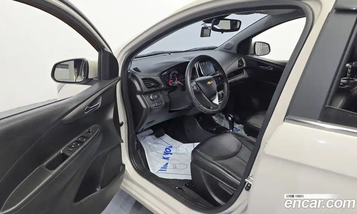 Chevrolet Spark 2016 1.0 гидро в Москве, фото 10