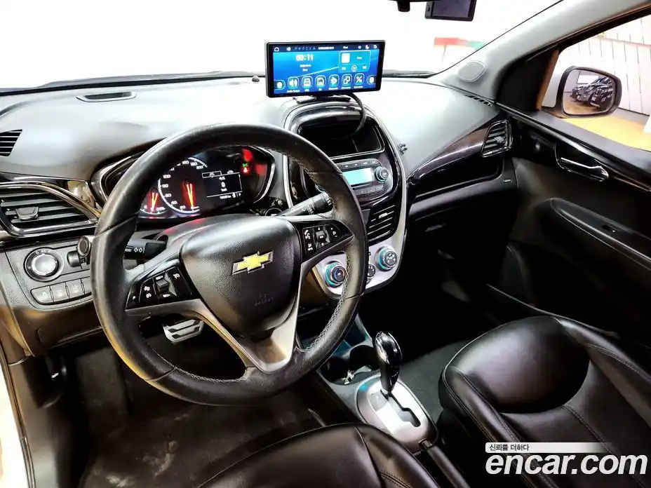 Chevrolet Spark 2017 1.0 гидро в Москве, фото 17