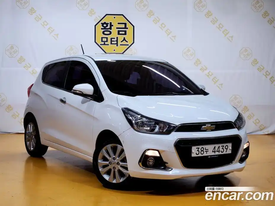 Chevrolet Spark 2017 1.0 гидро в Москве, фото 4