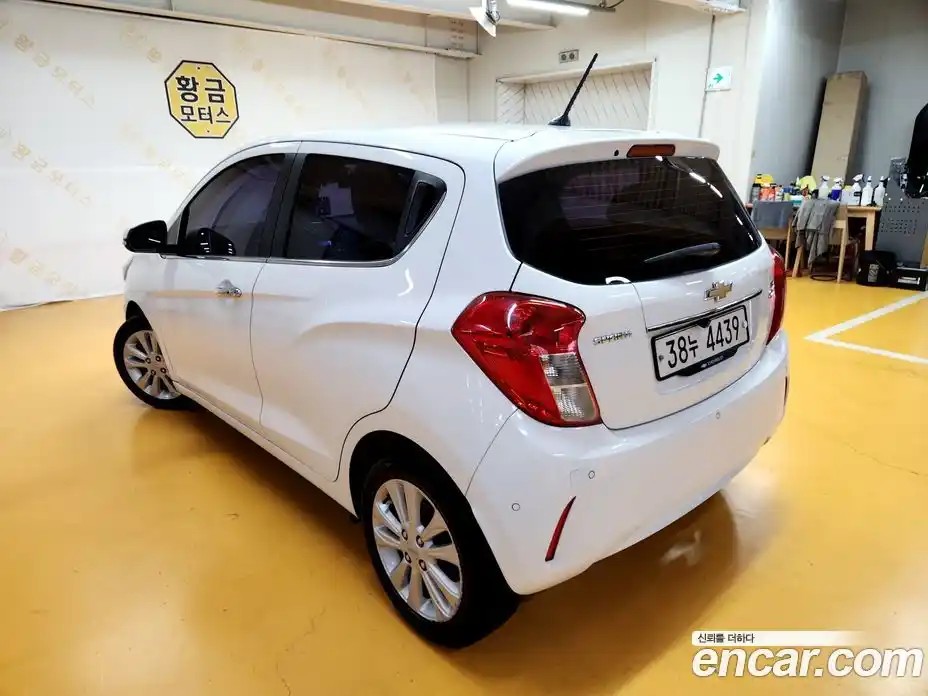 Chevrolet Spark 2017 1.0 гидро в Москве, фото 10
