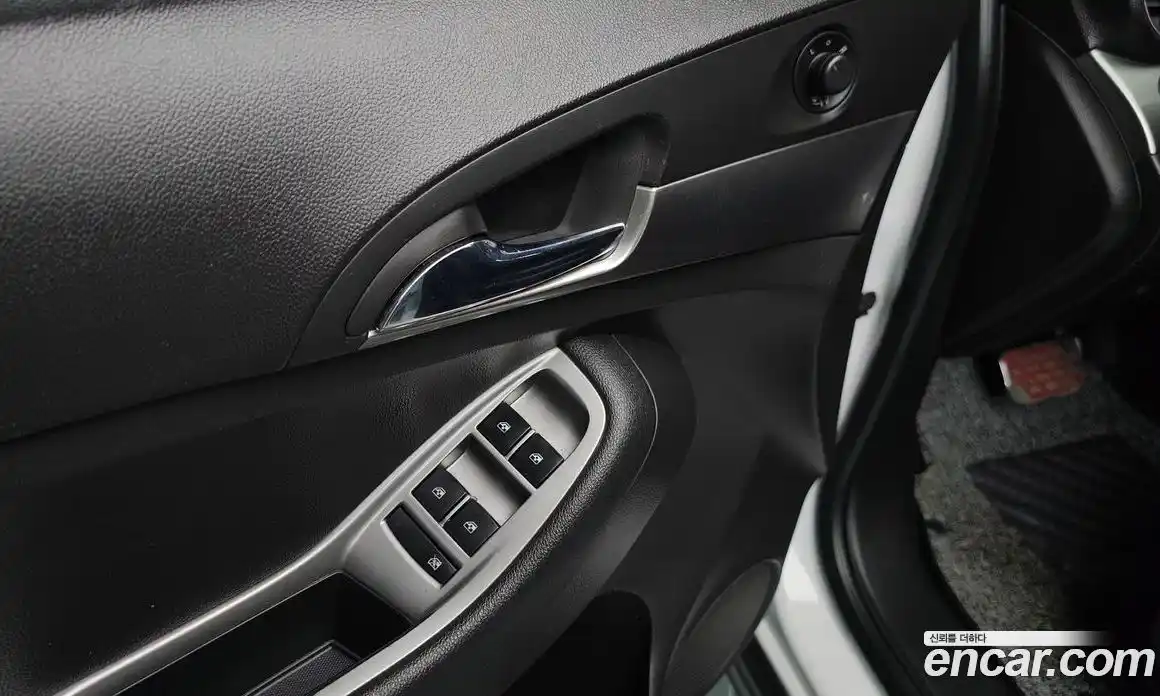 Chevrolet Orlando 2015 2.0 Автомат в Москве № 1234230, фото 17