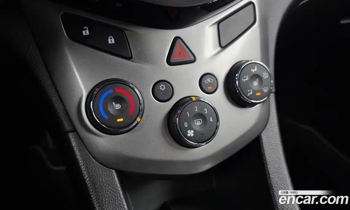 Chevrolet Aveo 2017 1.4 Автомат в Москве № 1234867, фото 19