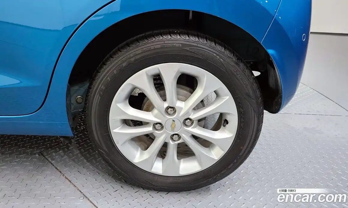 Chevrolet Spark 2019 1.0 гидро в Москве № 1234901, фото 5