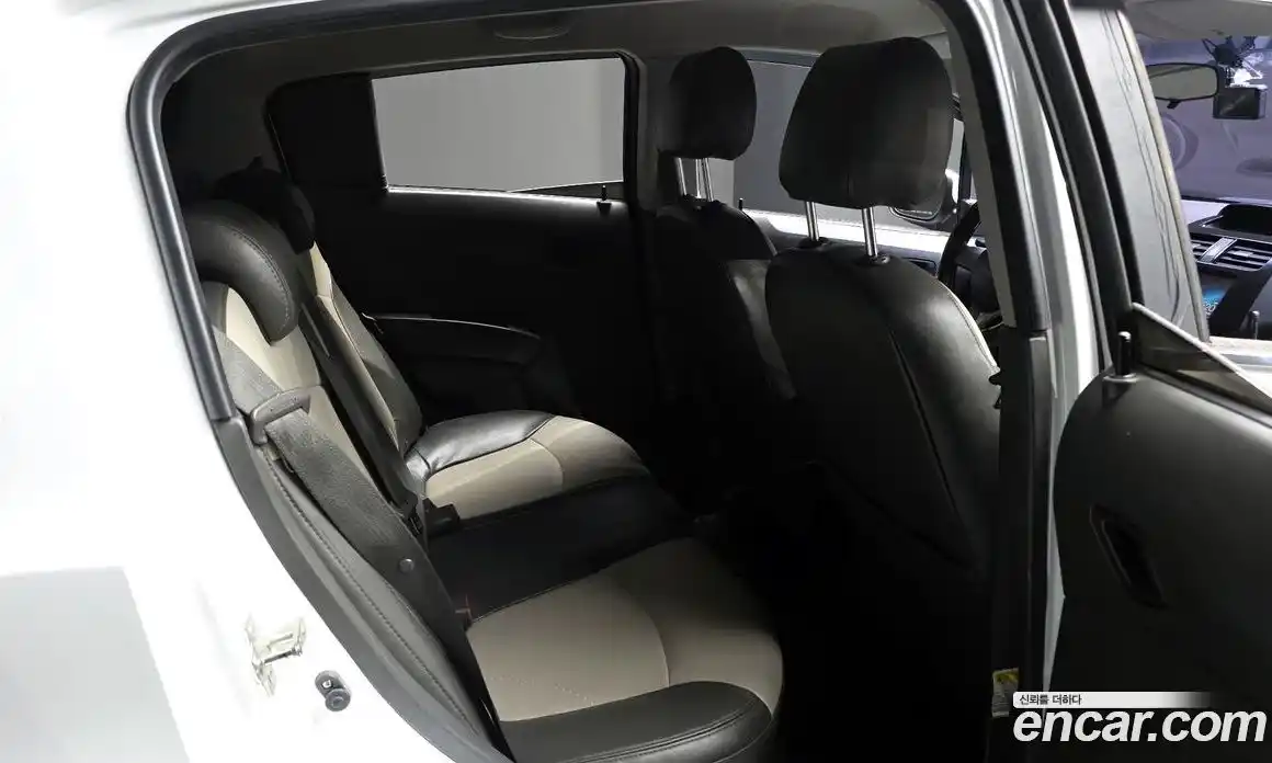 Chevrolet Spark 2013 1.0 гидро в Москве № 1235134, фото 12